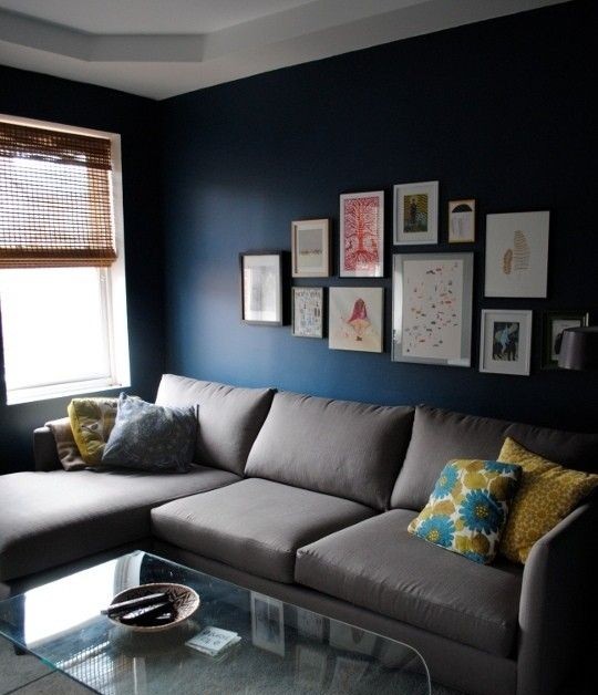 21 what colors go with charcoal grey couch