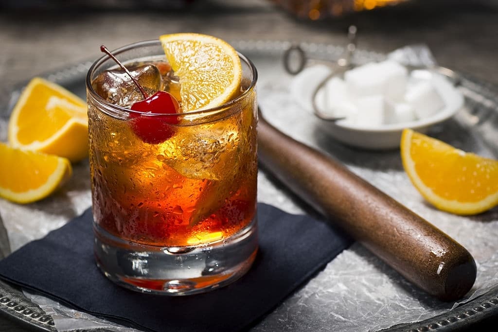 16 types of cocktails old fashioned cocktail