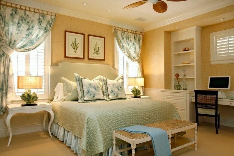19 white gold bedroom with floral pattern ideas 1