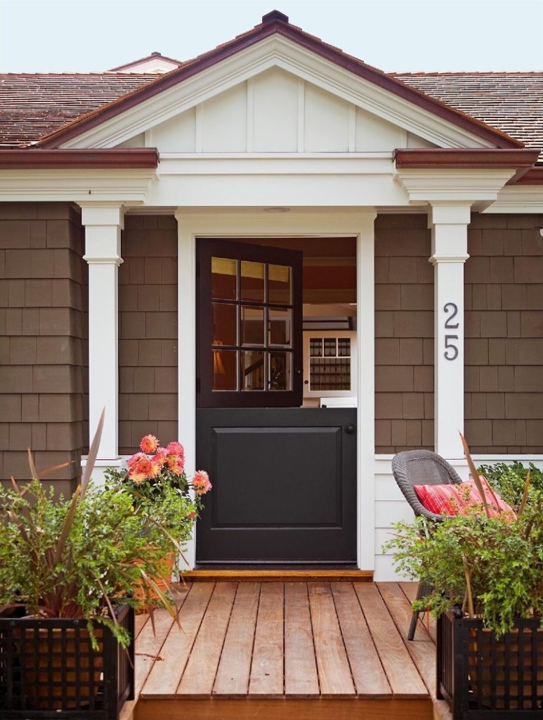 31 small front porch ideas on a budget