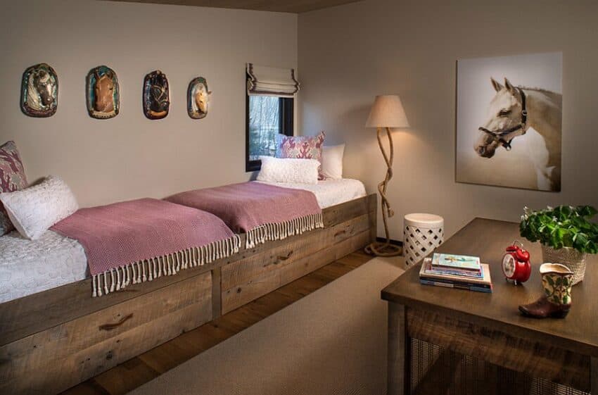 34 rustic basement daybeds