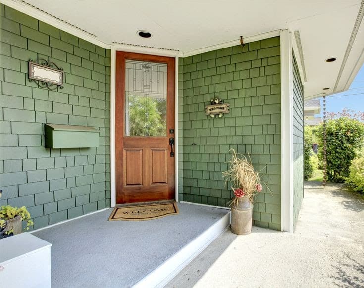 2 front door colors for green house