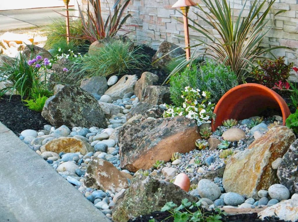 2 rock garden ideas