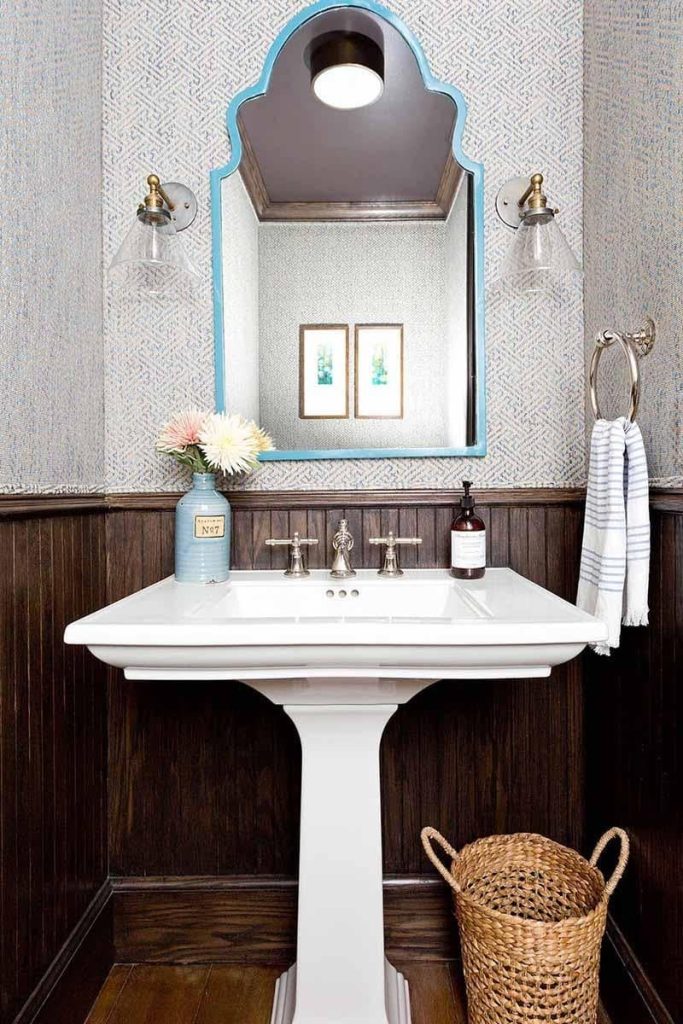 10 bathroom wainscoting ideas