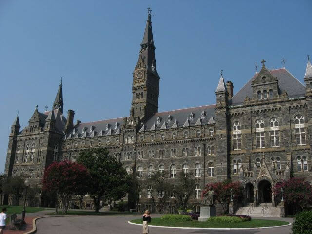 10 colleges that look like hogwarts