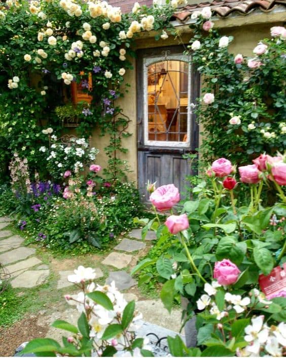 17 rose garden ideas