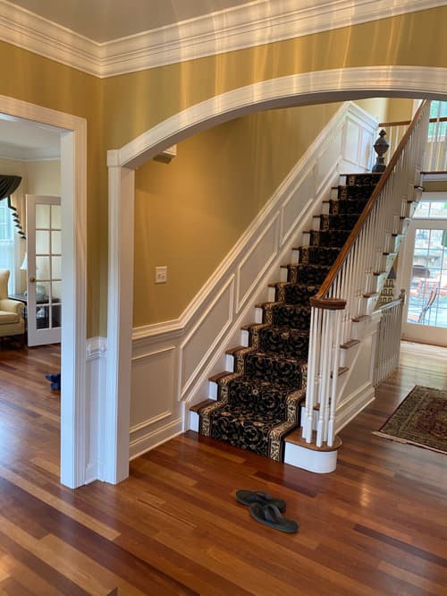 7 Best Paint Colors To Go With Cherry Wood Floors And 5 Avoid - What Paint Colors Go With Cherry Wood Trim
