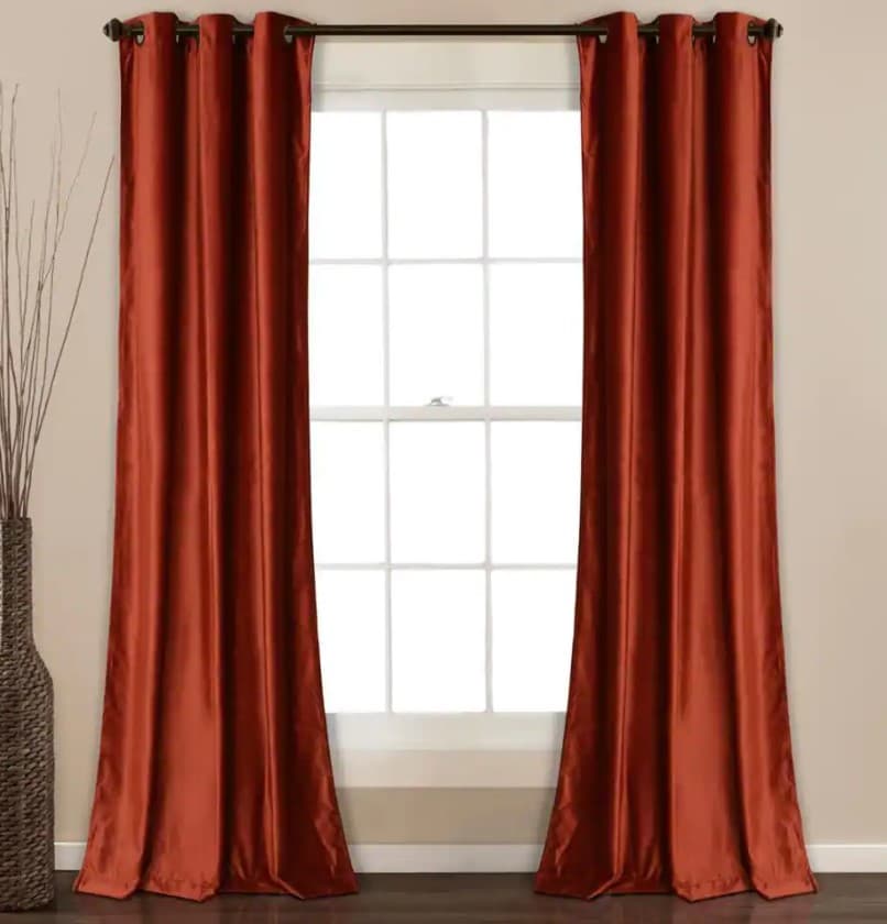 7 red curtains go with beige walls