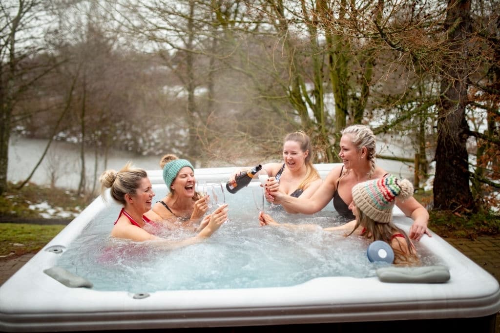 hot tub for 5 people