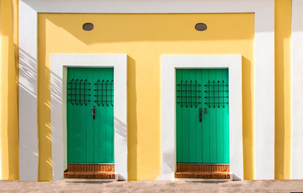 5 green front door with yellow houses