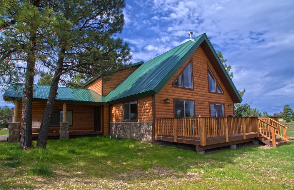 6 cedar shake house with green roof