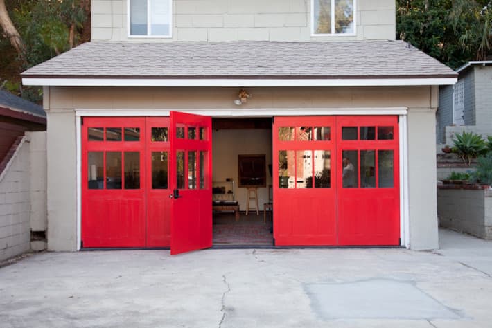 5 Folding door garages