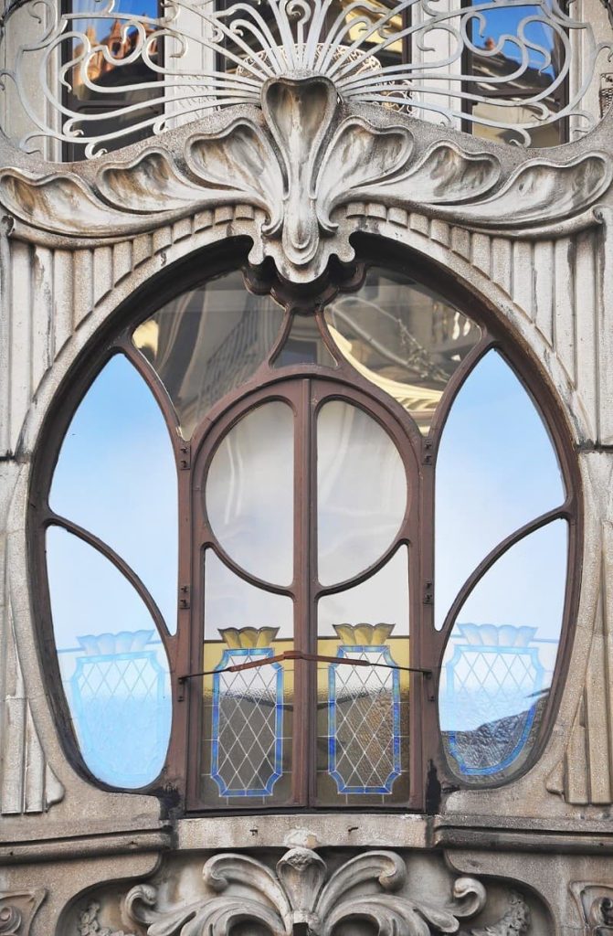 Art Nouveau Arch