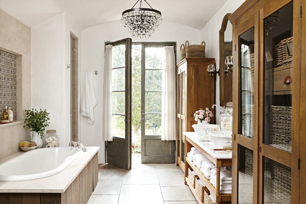 country bathroom with baskets