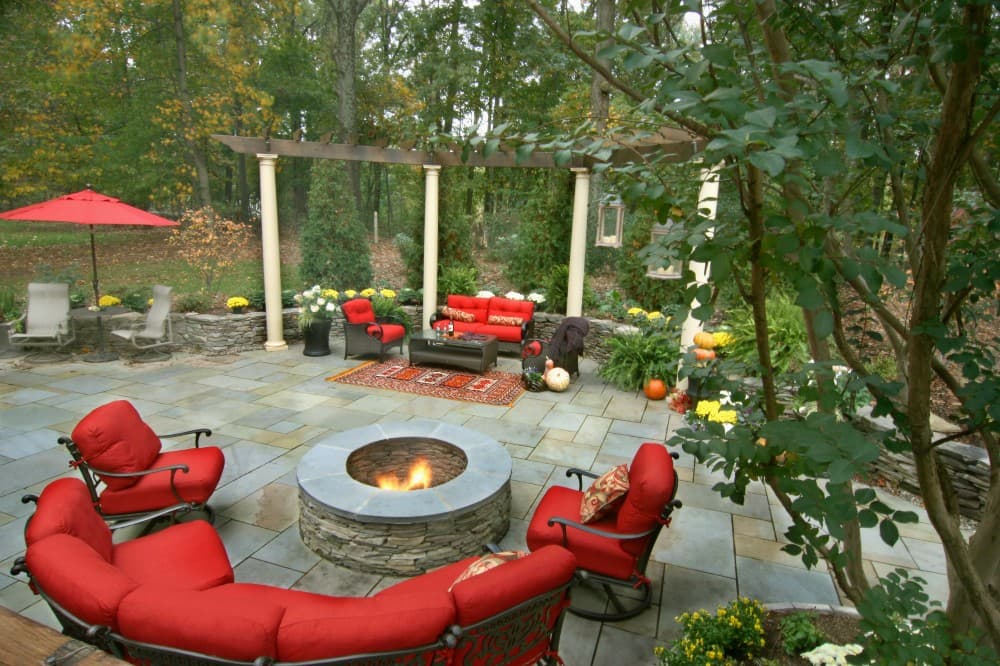flagstone patio with firepit 3