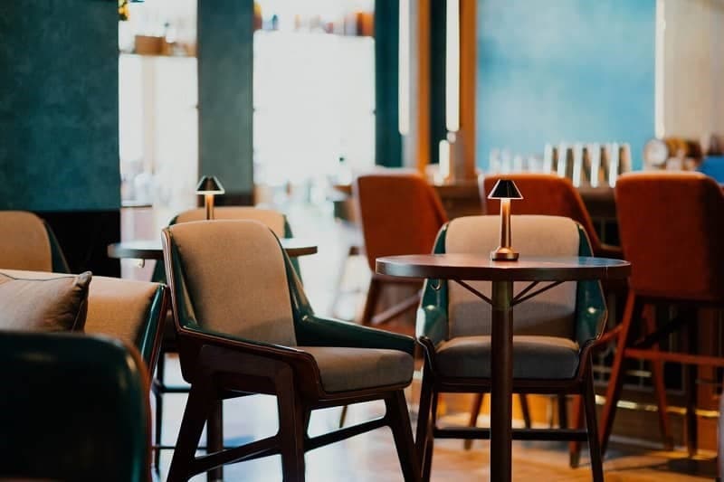 hotel dining room with comfortable chairs