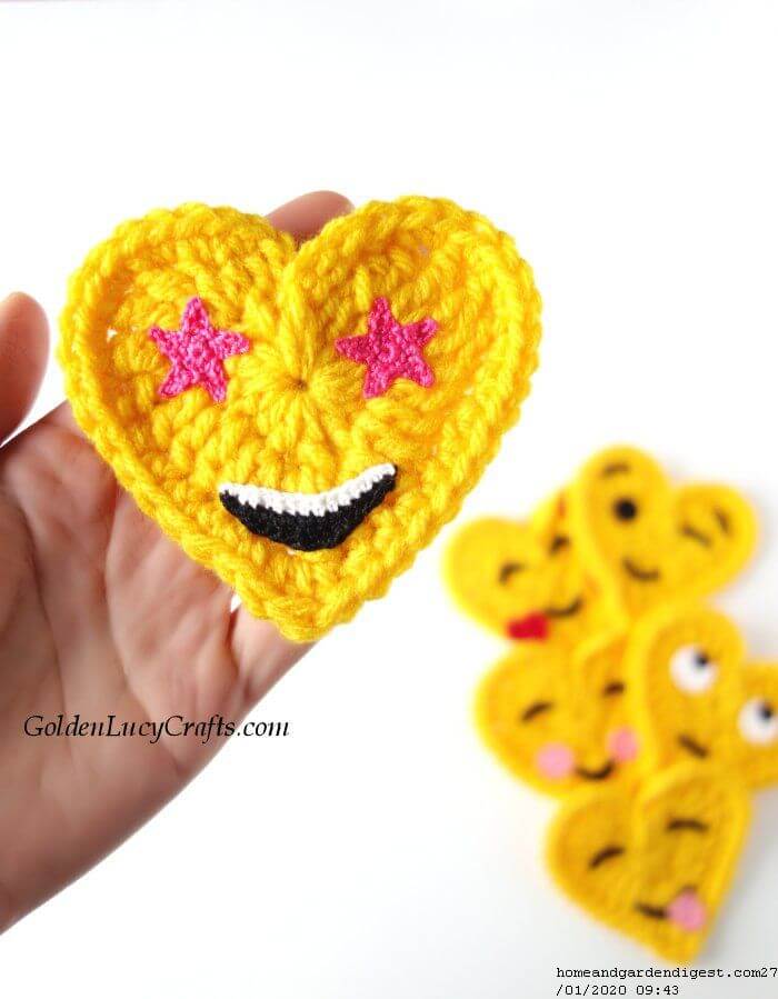 Crochet eyes emoji gift