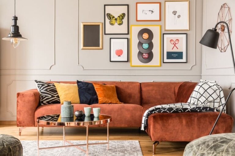 What Size of Wall Art Should You Buy for Your Room?