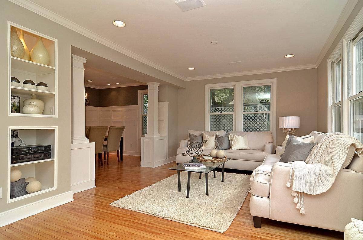 Opt for warm colors for a small living room. 