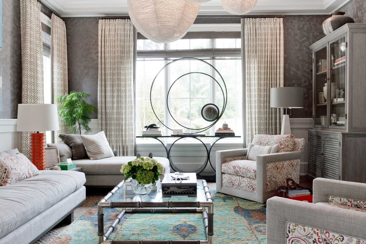 Coffee tables are recommended for small living rooms.