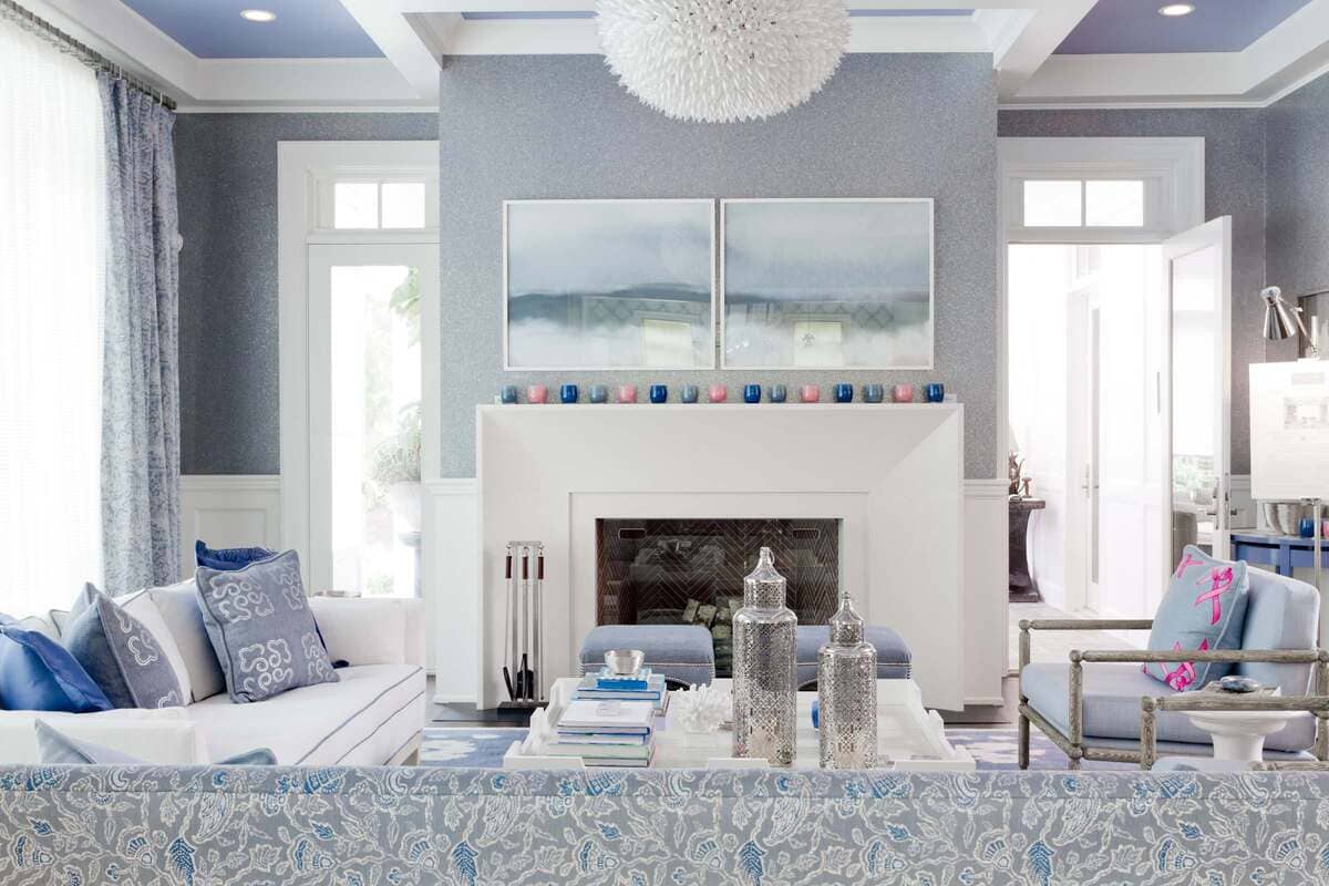 Mix and match in the small living room
