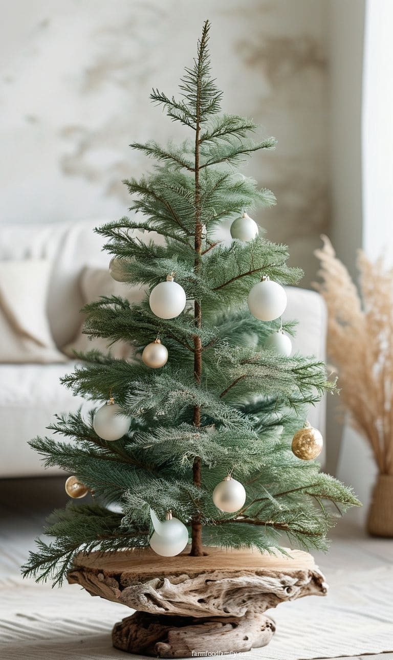 9 coastal christmas decor